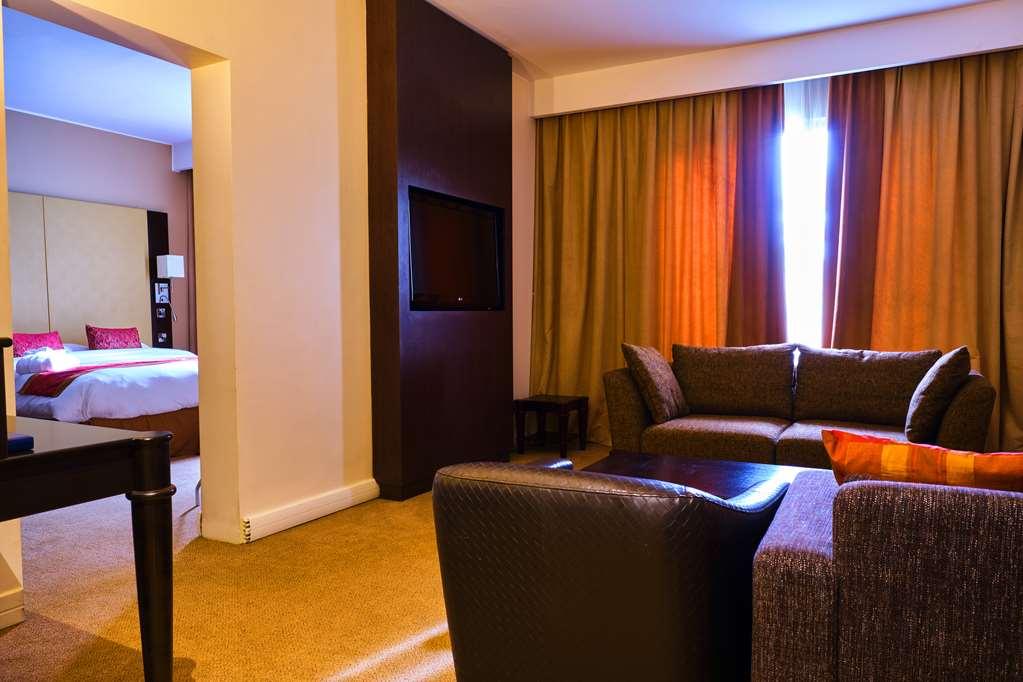 Lancaster Accra Hotel Room photo
